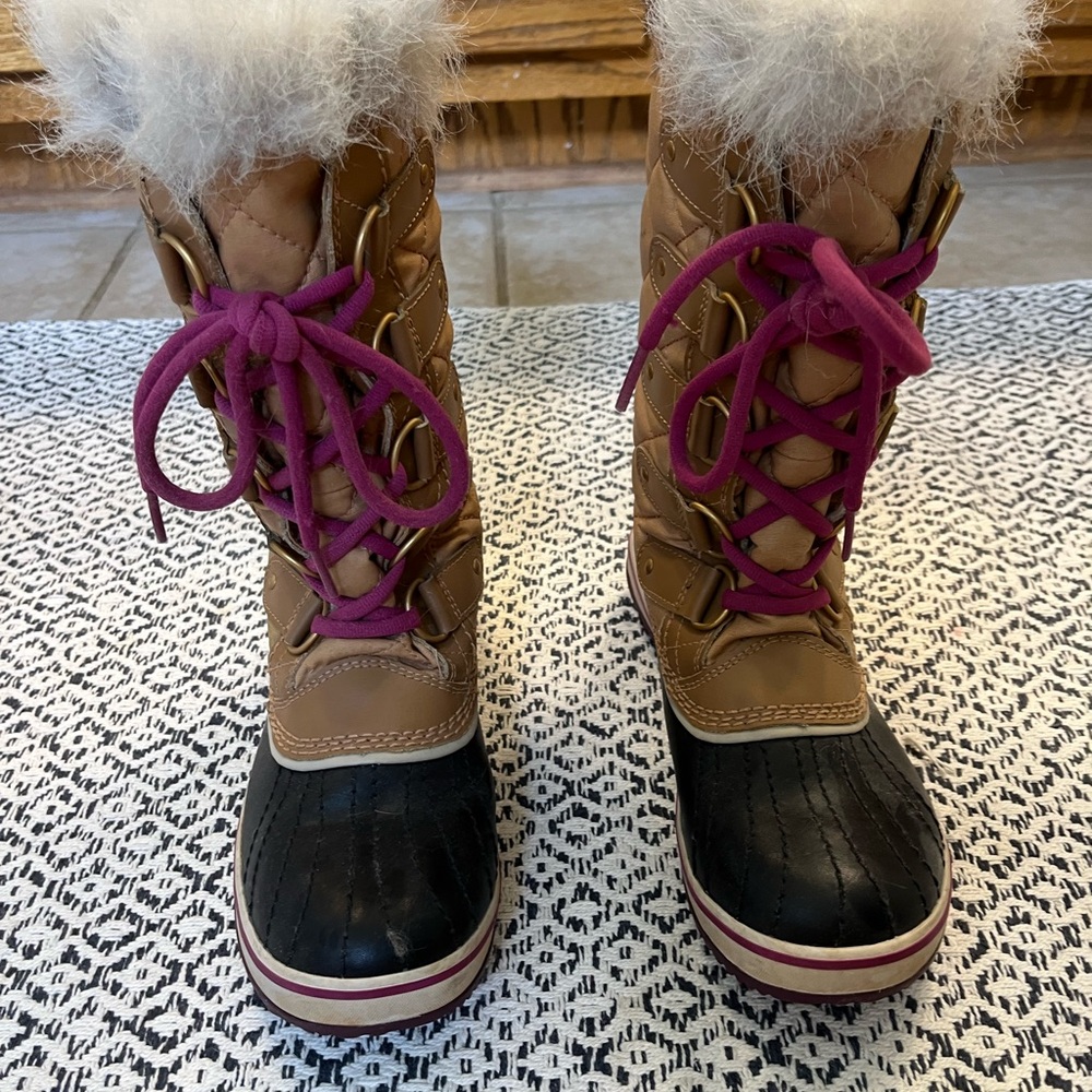 Sorel Tan and Black Winter Boots with Waterproof Design